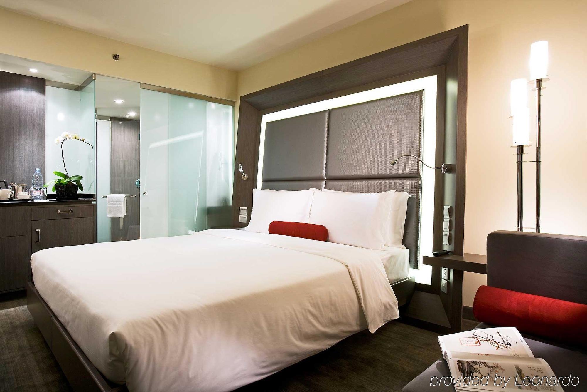 Novotel Beijing Sanyuan Exterior photo
