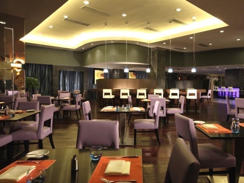 Novotel Beijing Sanyuan Exterior photo