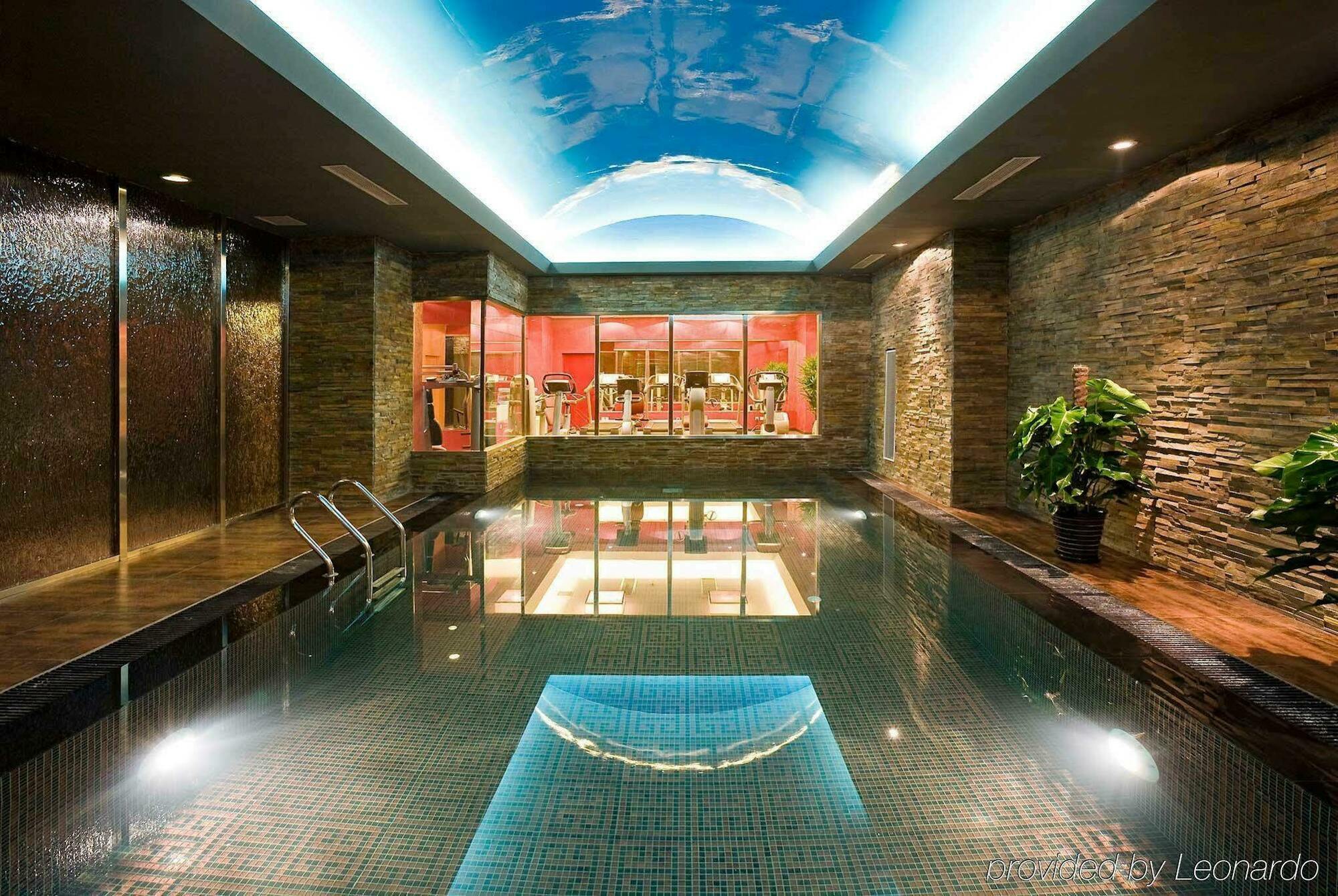Novotel Beijing Sanyuan Exterior photo